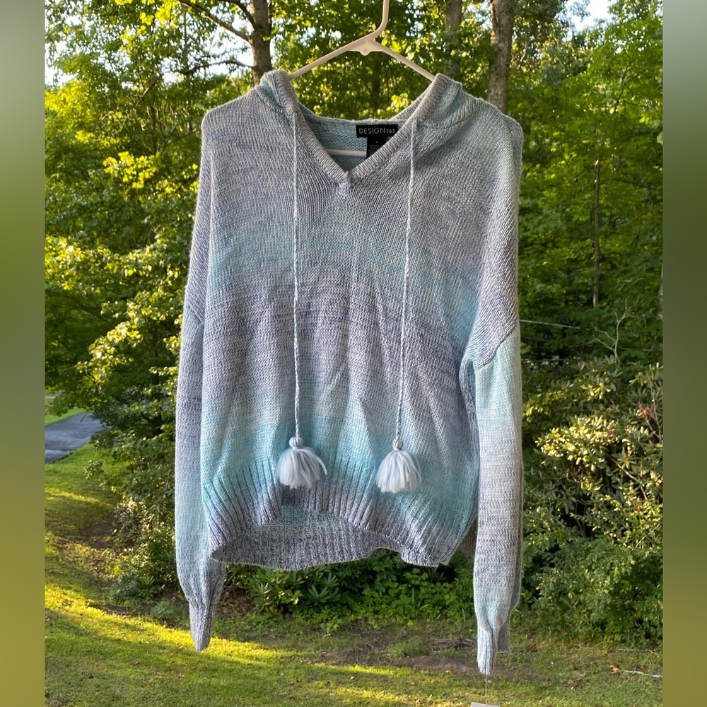 Design 365 Knit Acrylic V-Neck Blue Stripe Ombre Sweater With Hood Size Small